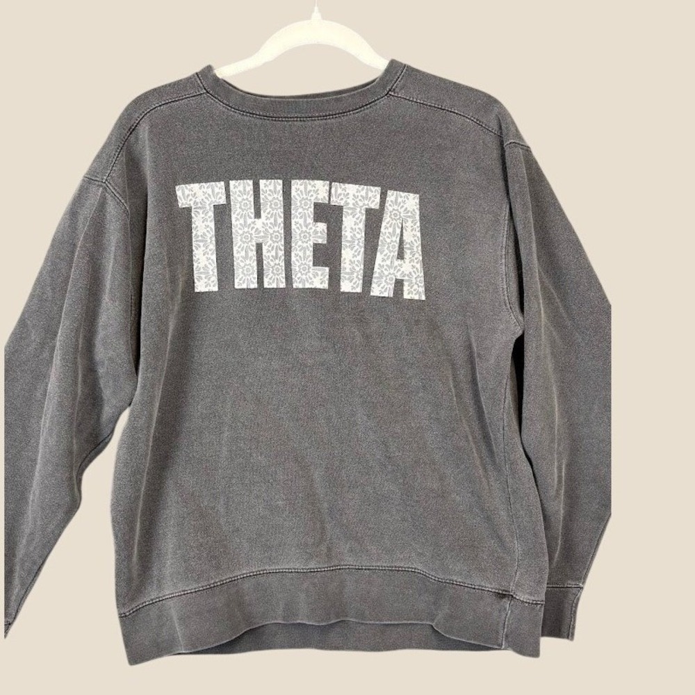Comfort Colors Theta Sorority Crewneck Sweatshirt Charcoal Gray Floral Size M
